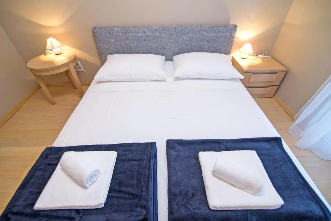 Jelena B4 Aparthotel Veli Lošinj 0*,  Kroatien
